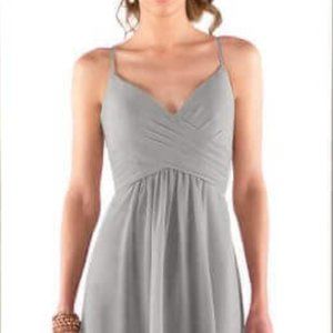 NEVER WORN Bridesmaid/Prom/Gala Dress Sorella Vita